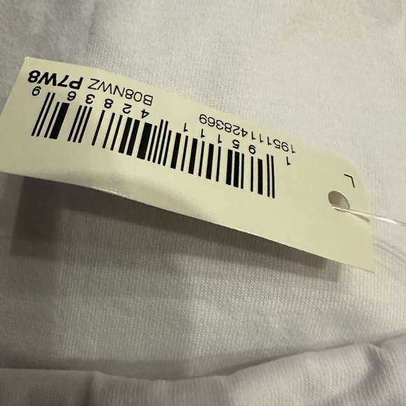 Amazon Essentials Women's Classic-Fit 100% Cotton Sleeveless Tank Top, Pack of 2 - Picture 4 of 4